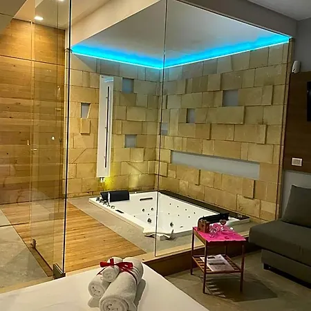Mater Aquae 4*